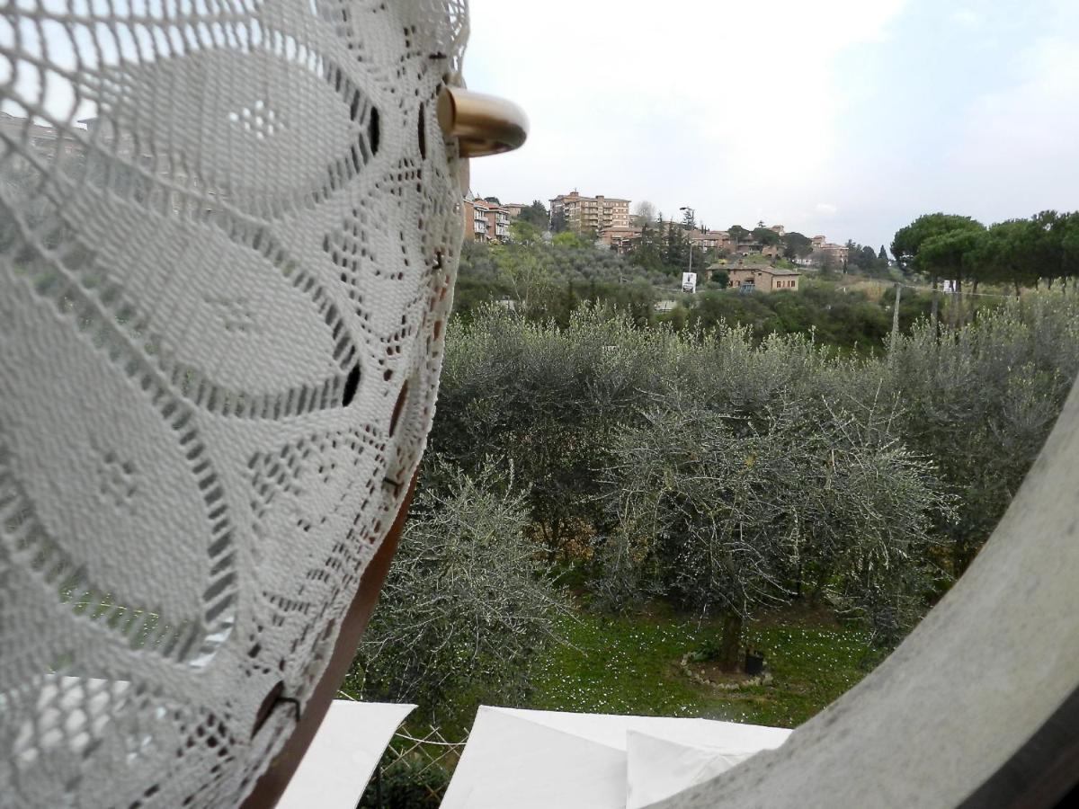 Hotel Ristorante Piccolo Chianti Siena Exterior foto